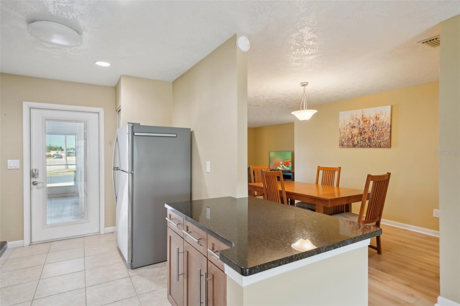334 CLUB MANOR DR