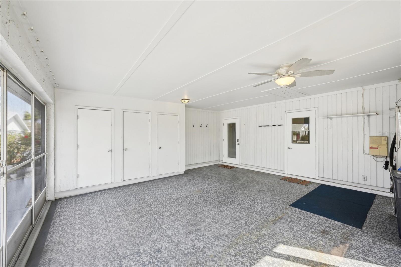 334 CLUB MANOR DR