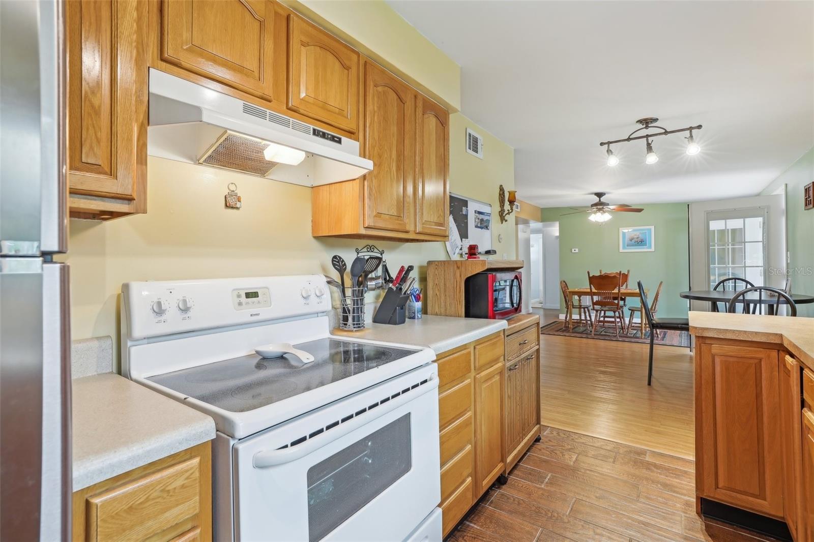 848 CASSELBERRY DR