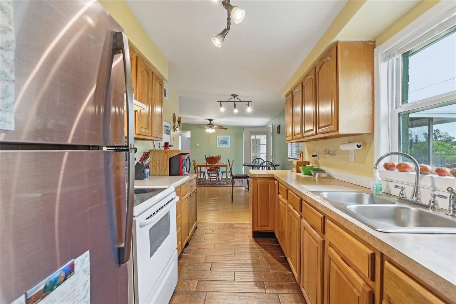 848 CASSELBERRY DR