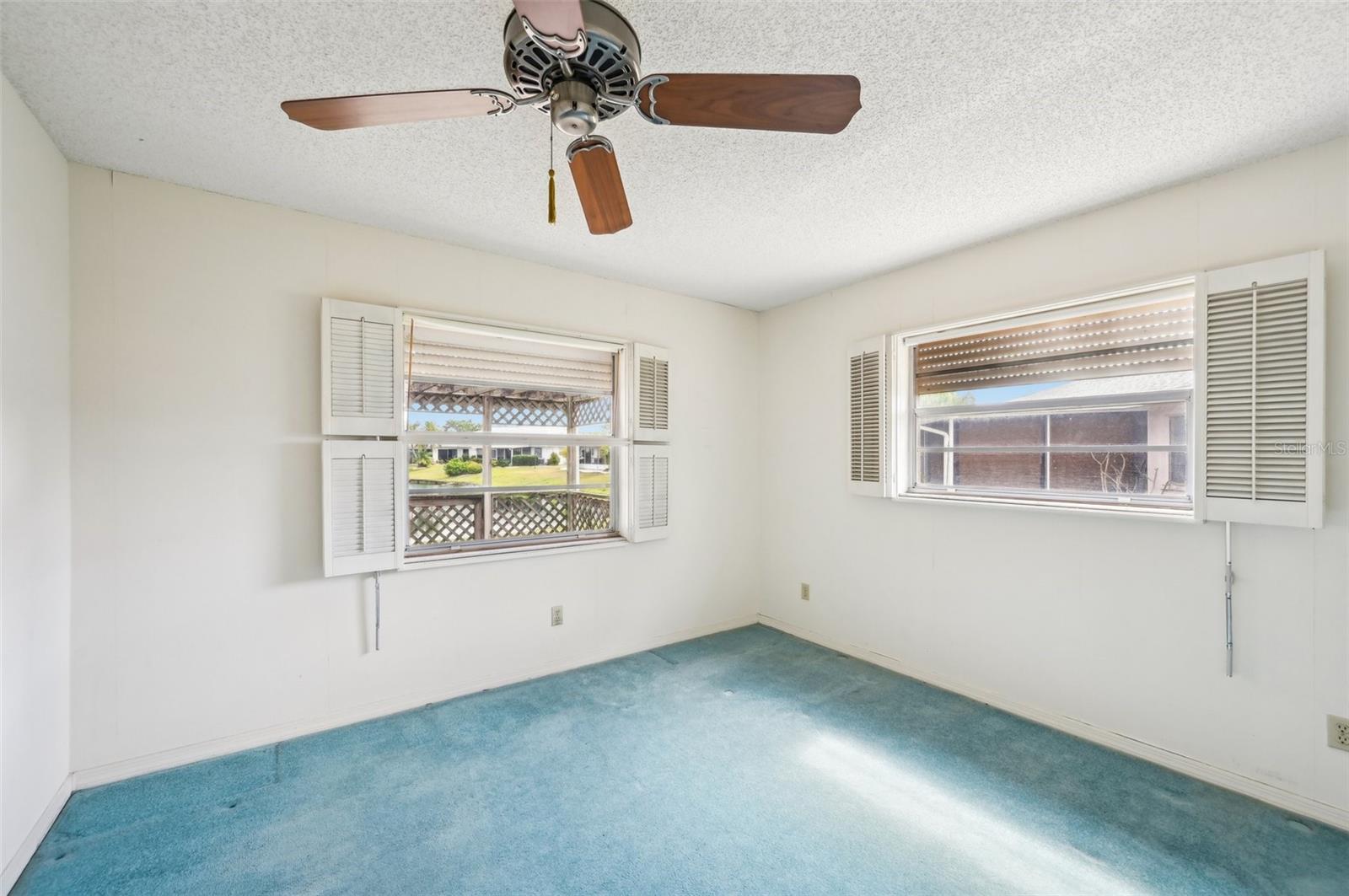 111 CACTUSFLOWER LN