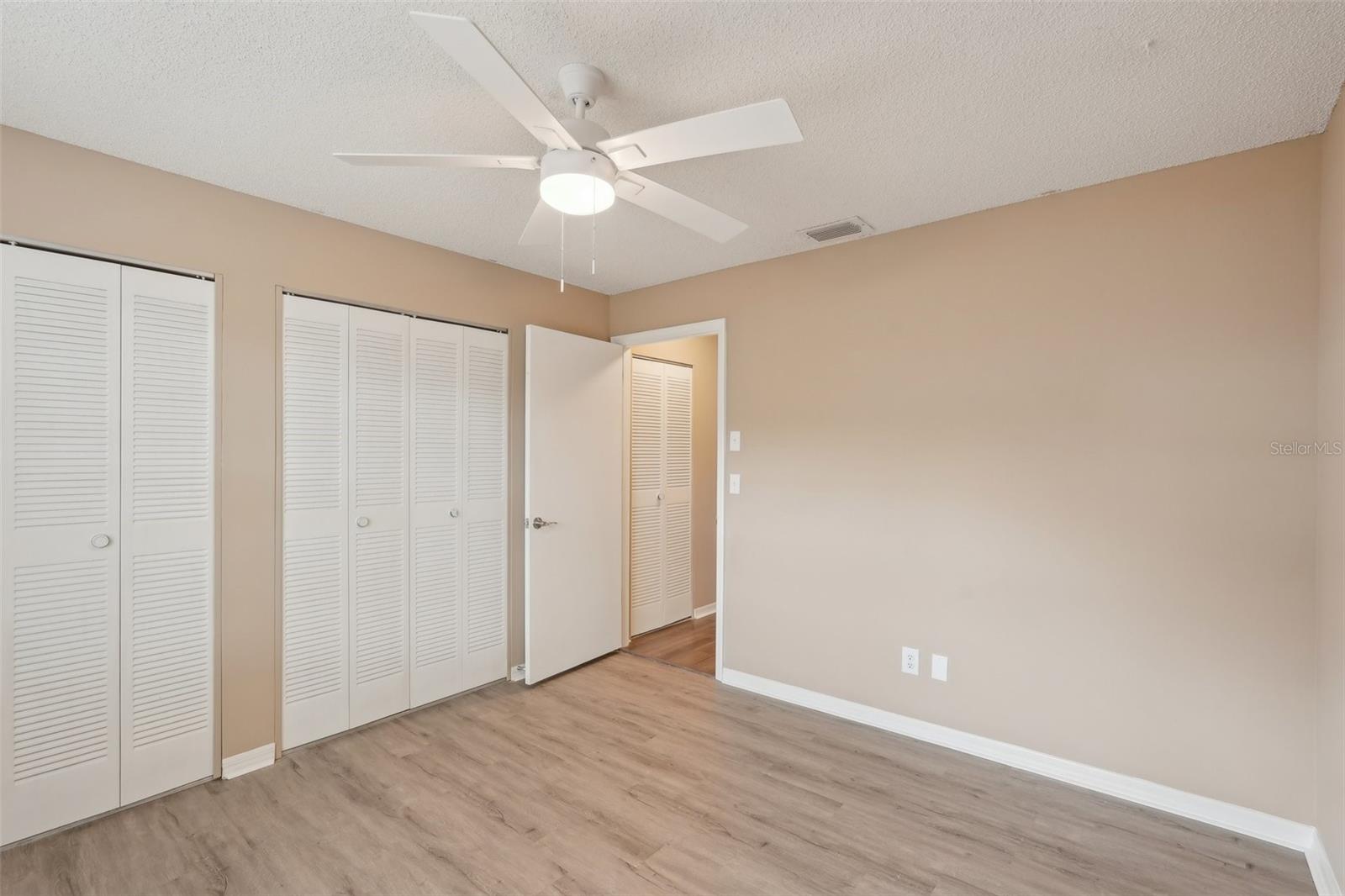 2529 LANCASTER DR