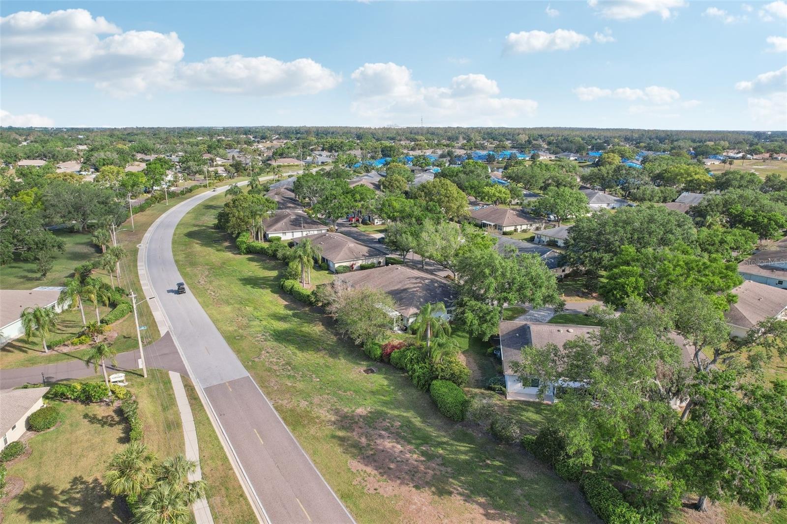 2529 LANCASTER DR