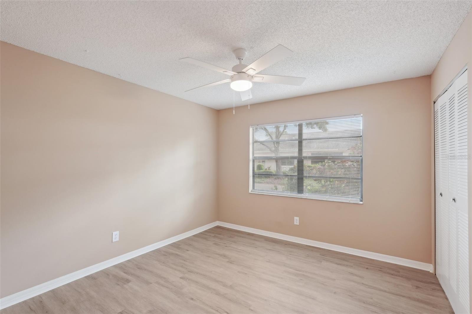 2529 LANCASTER DR