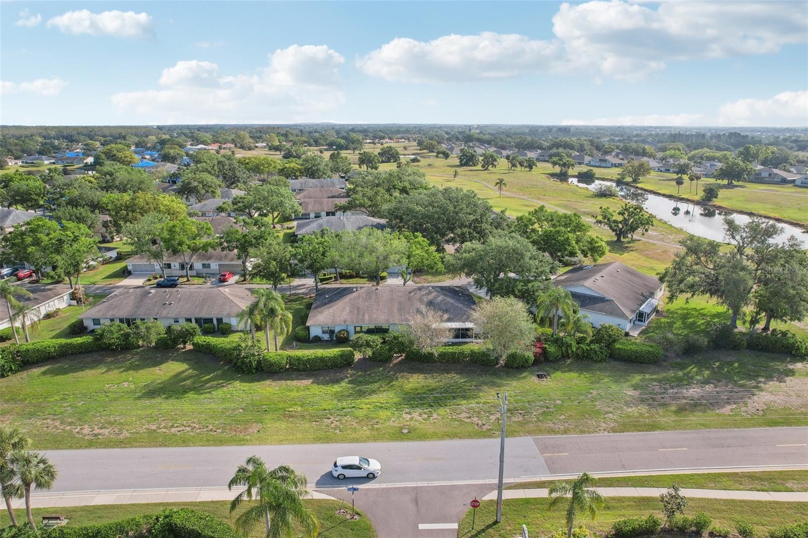 2529 LANCASTER DR