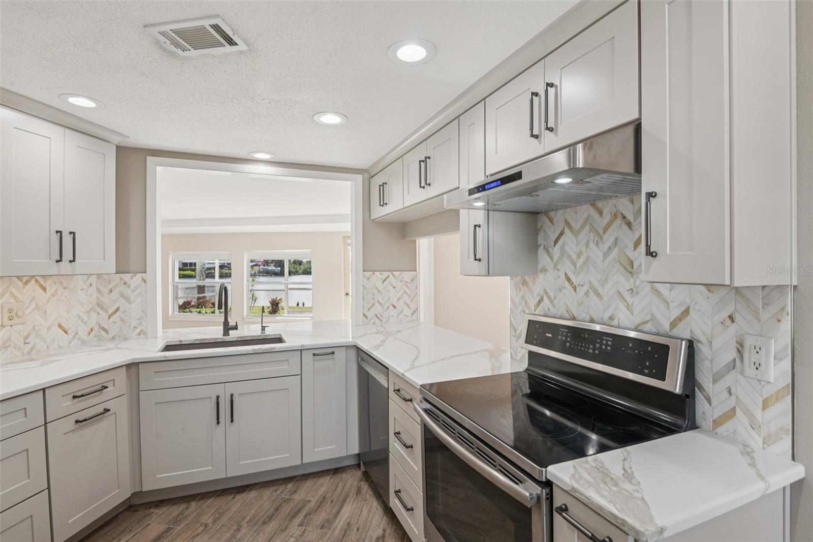 6357 SPANISH MAIN DR