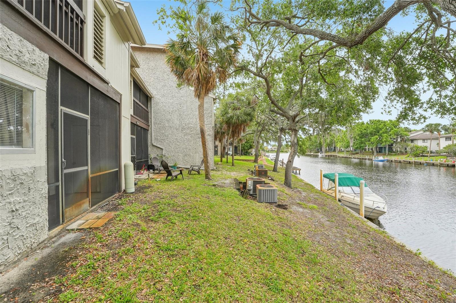 6301 NEWTOWN CIR #1A5
