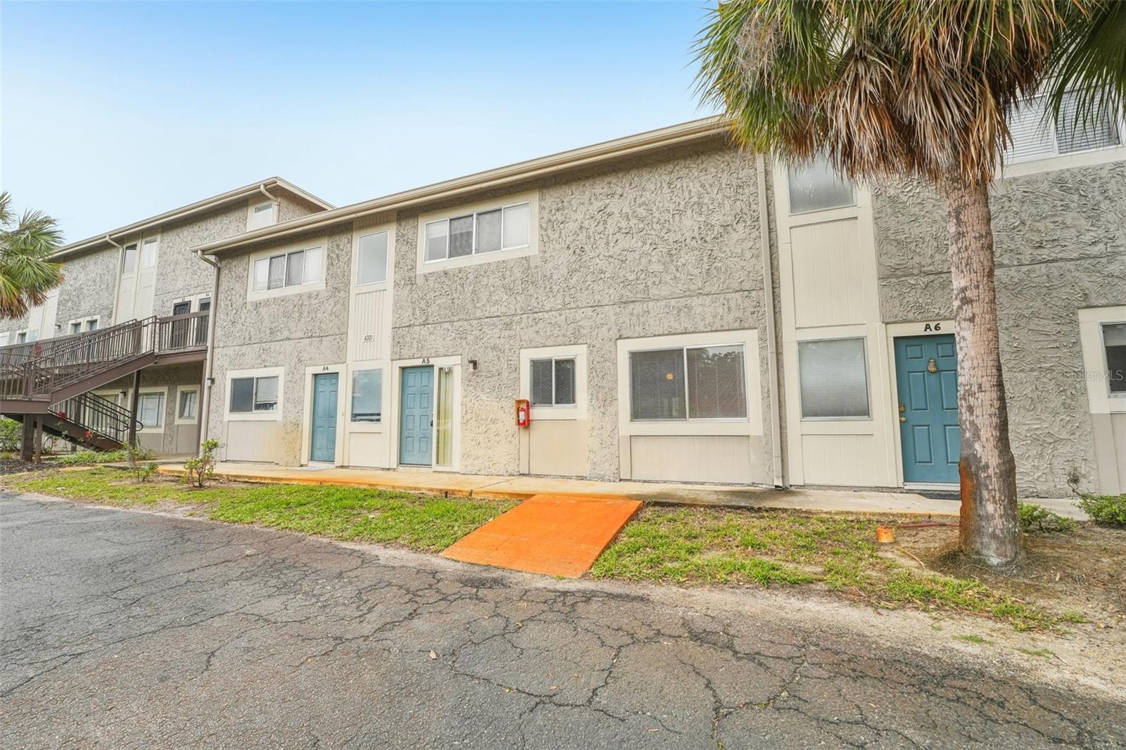 6301 NEWTOWN CIR #1A5