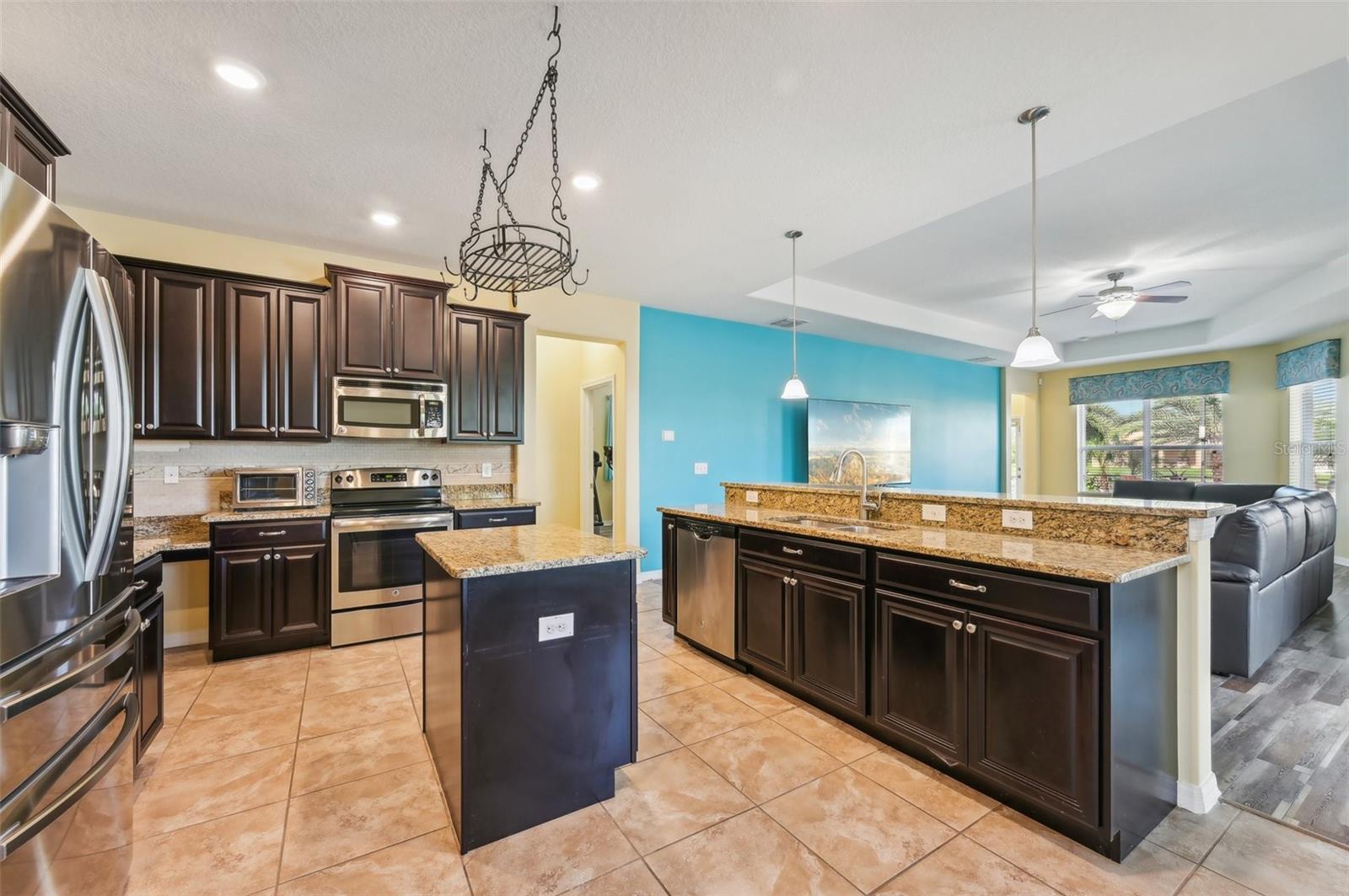 2417 CUMBERLAND CLIFF DR