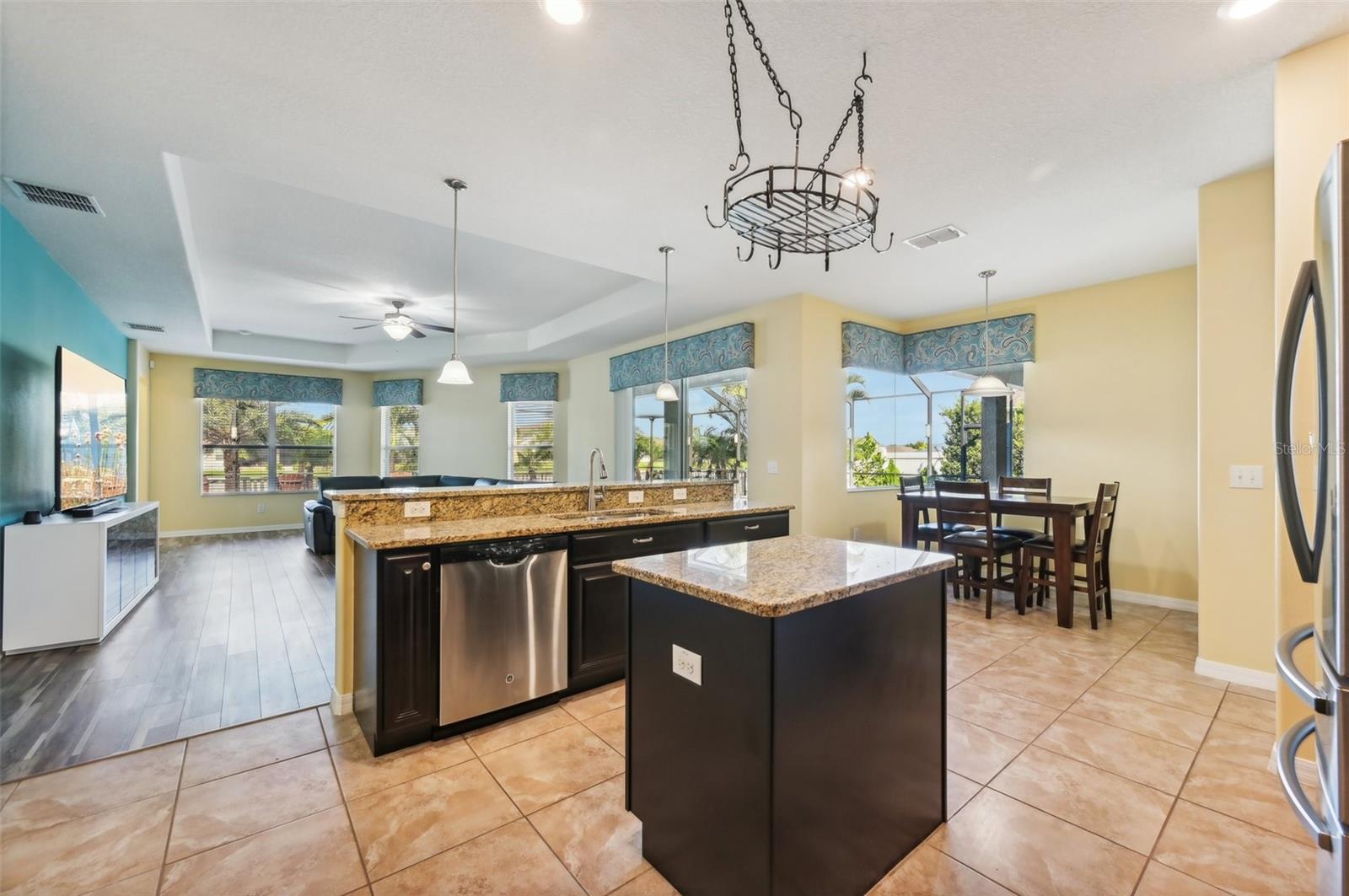 2417 CUMBERLAND CLIFF DR