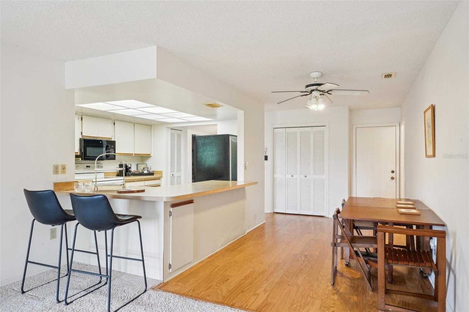 1972 WOLF LAUREL DR