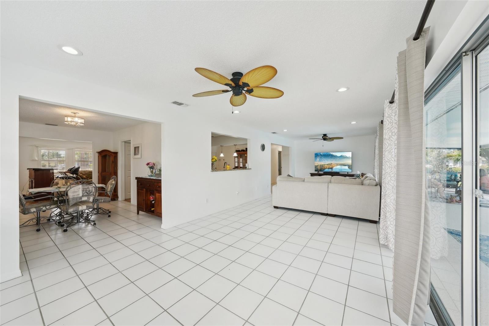 202 GRAYSON CT