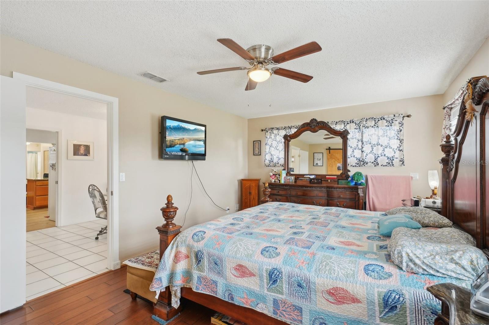 202 GRAYSON CT