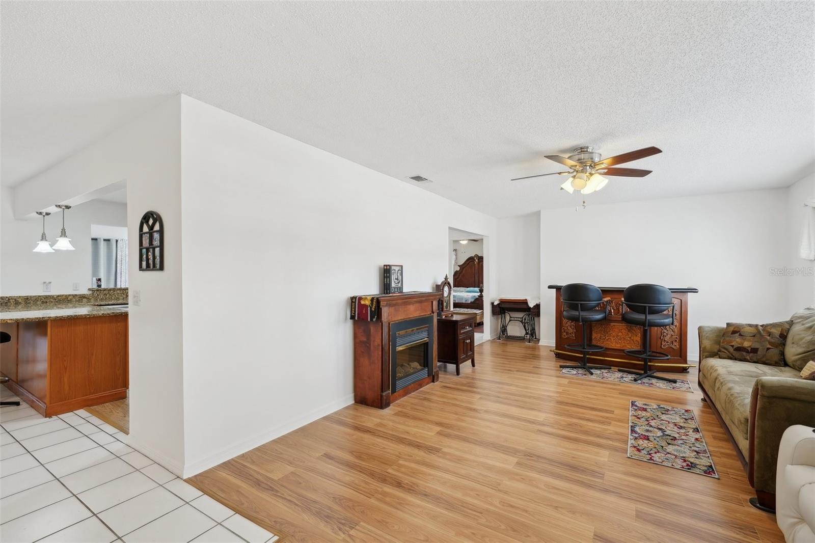 202 GRAYSON CT