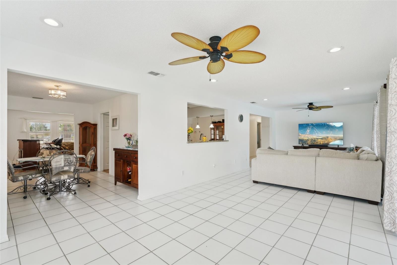 202 GRAYSON CT