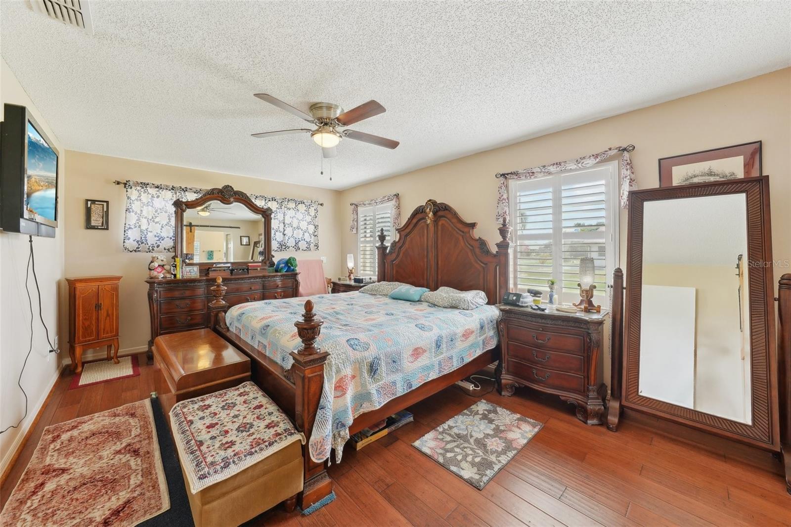 202 GRAYSON CT