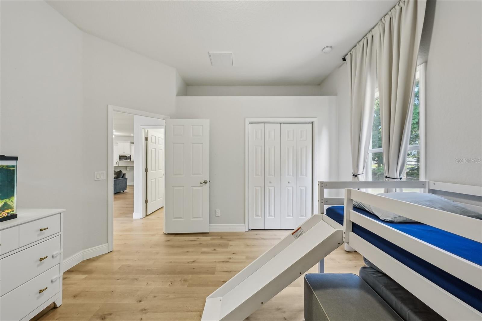 707 9TH AVE SW