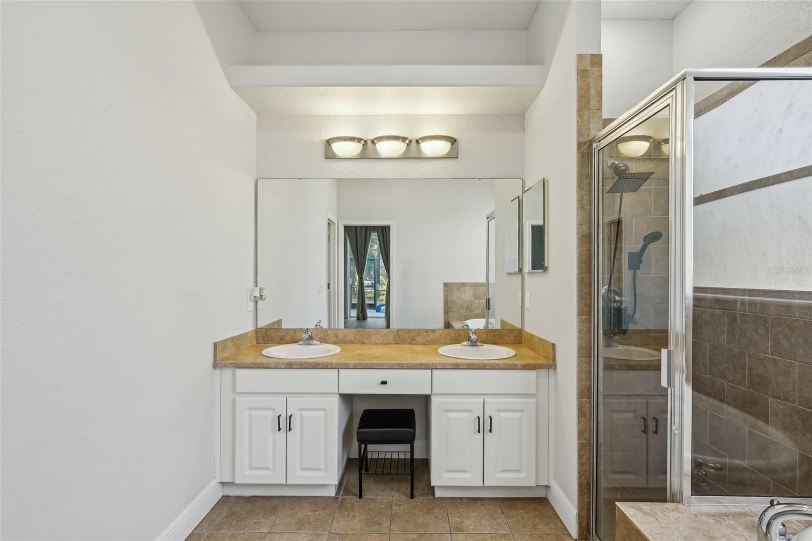 707 9TH AVE SW