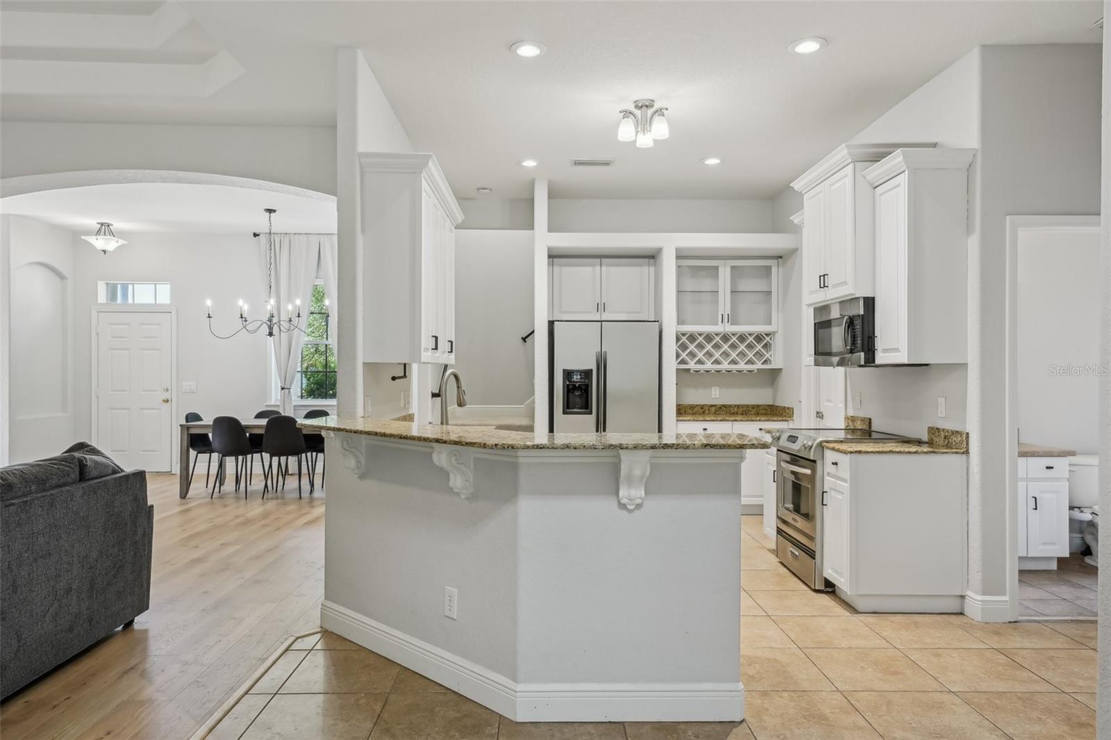 707 9TH AVE SW