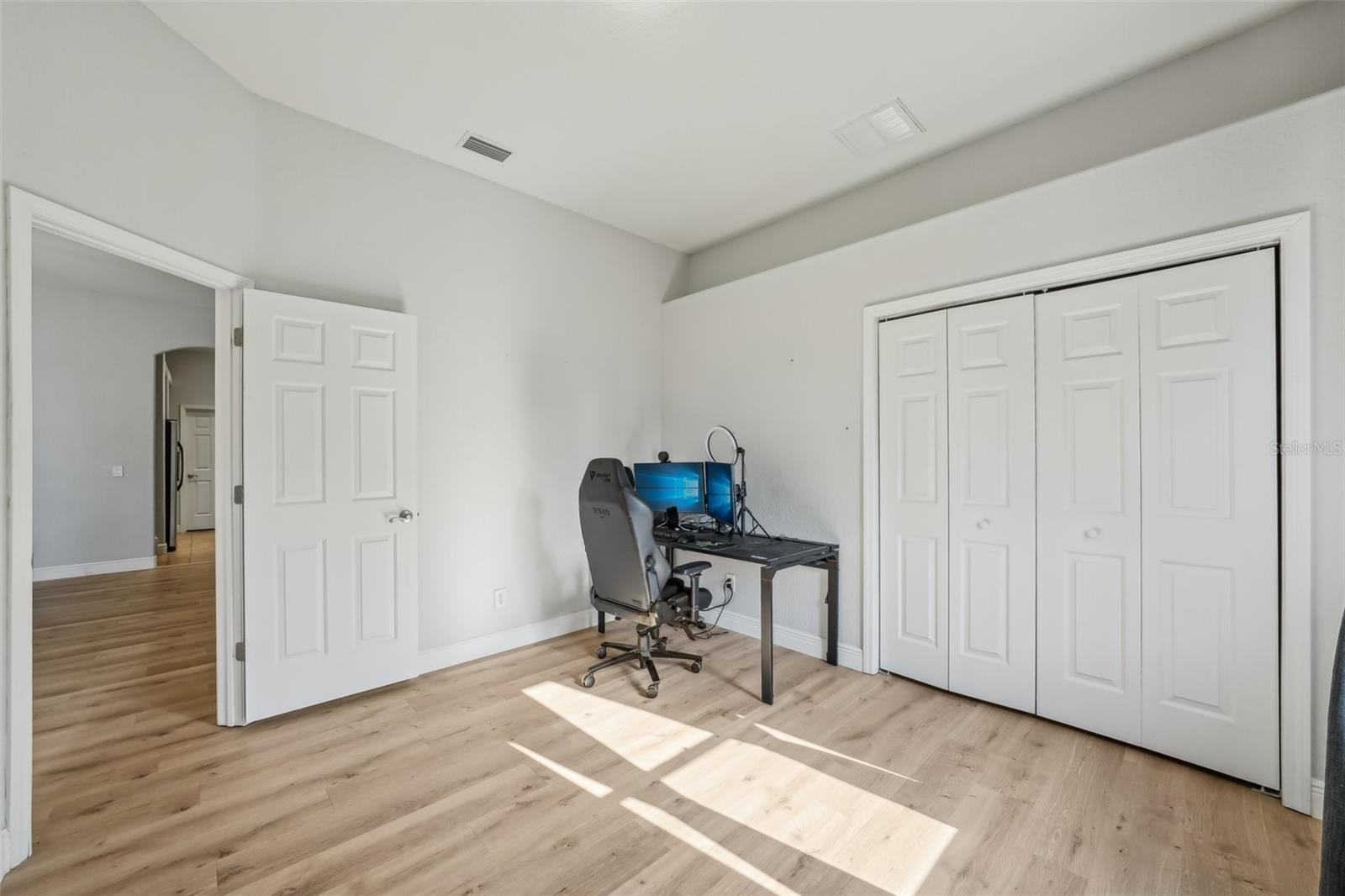 707 9TH AVE SW