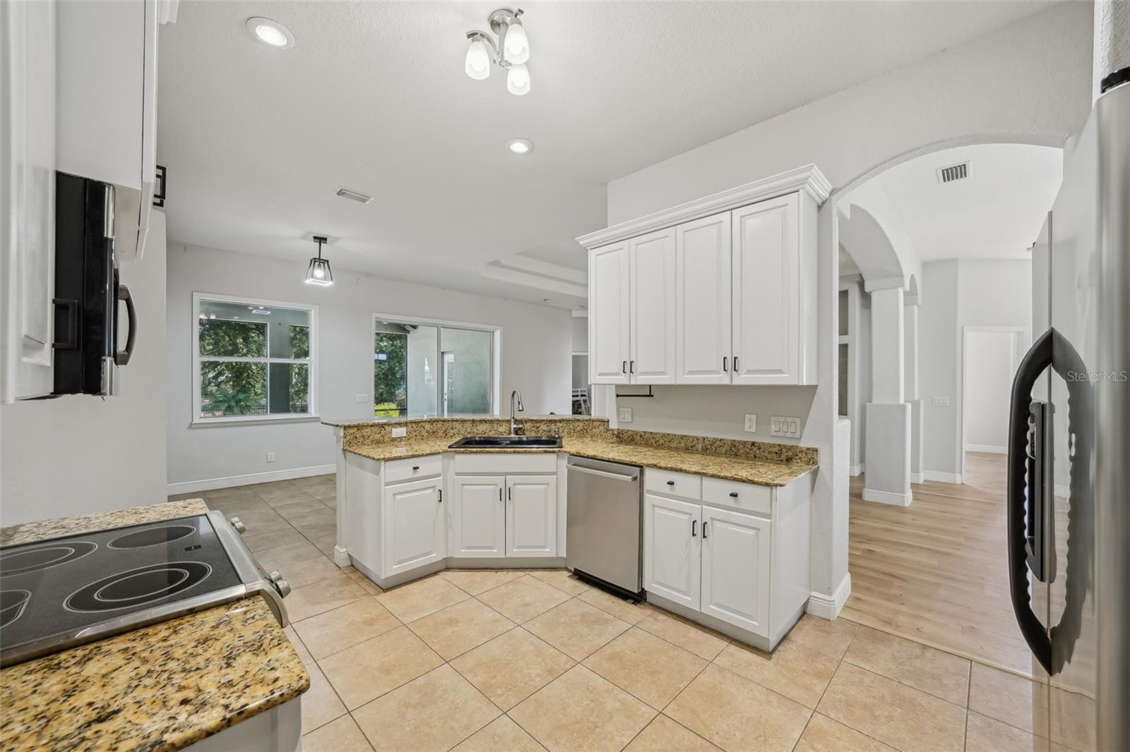 707 9TH AVE SW