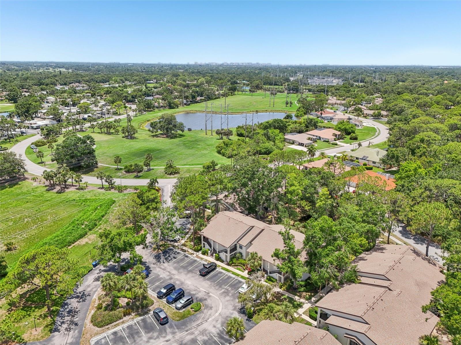 4735 WINSLOW BEACON #14