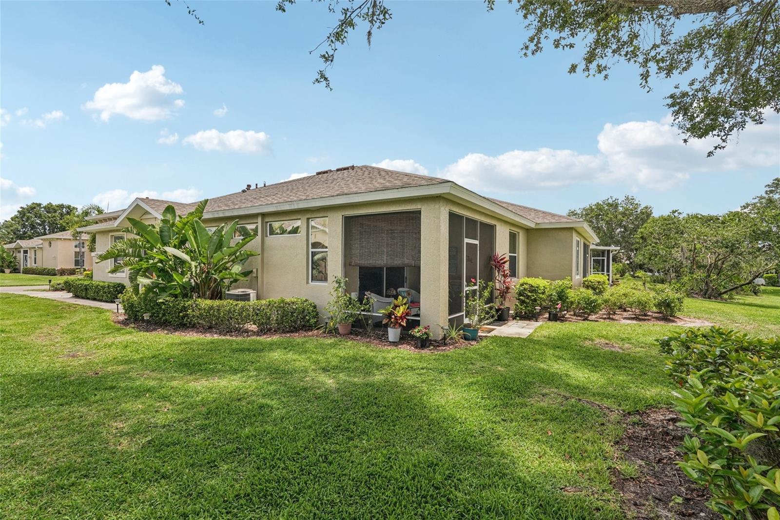 2032 INVERNESS GREENS DR #76