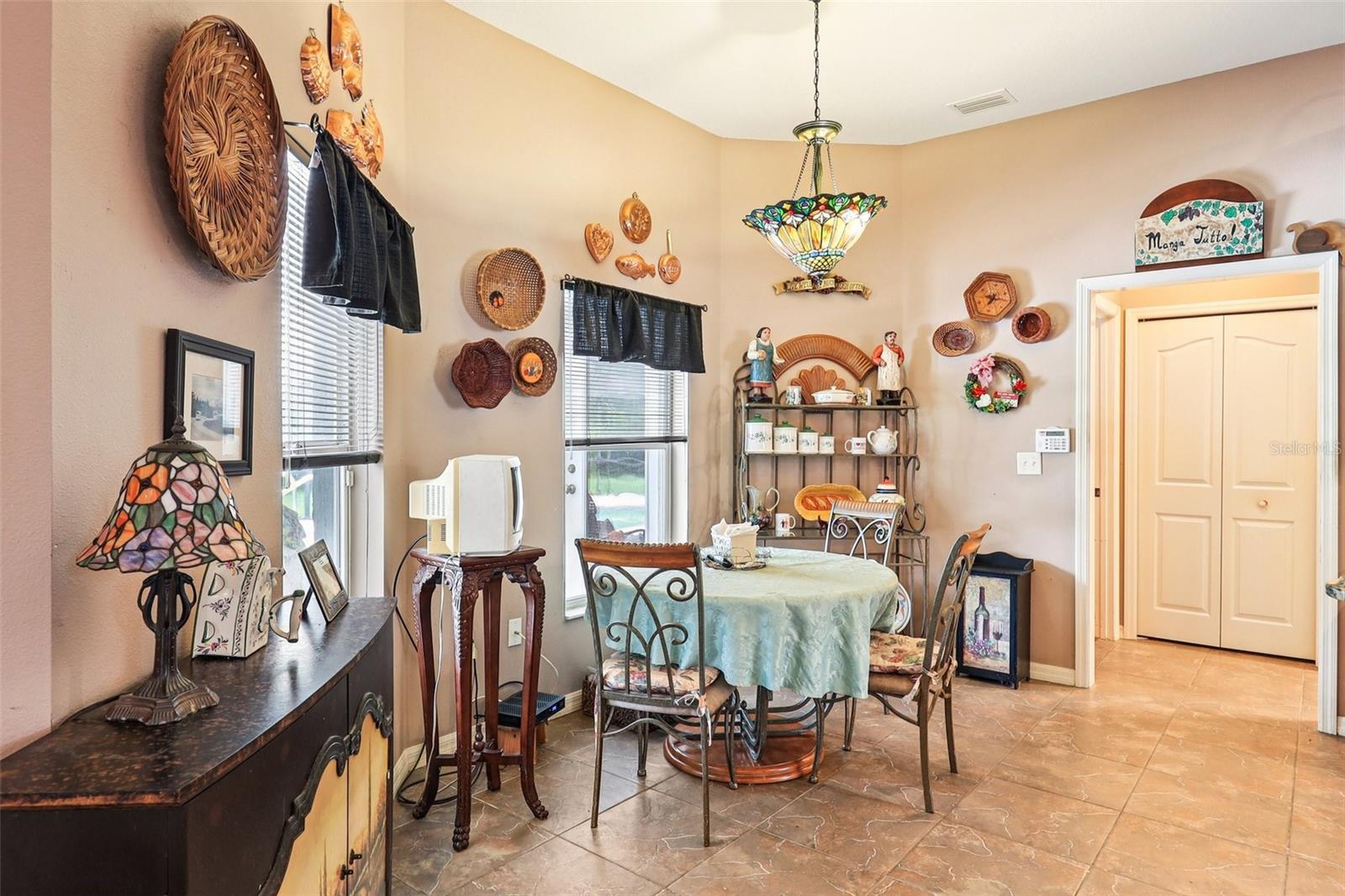 10537 SMOKIE CREEK LN