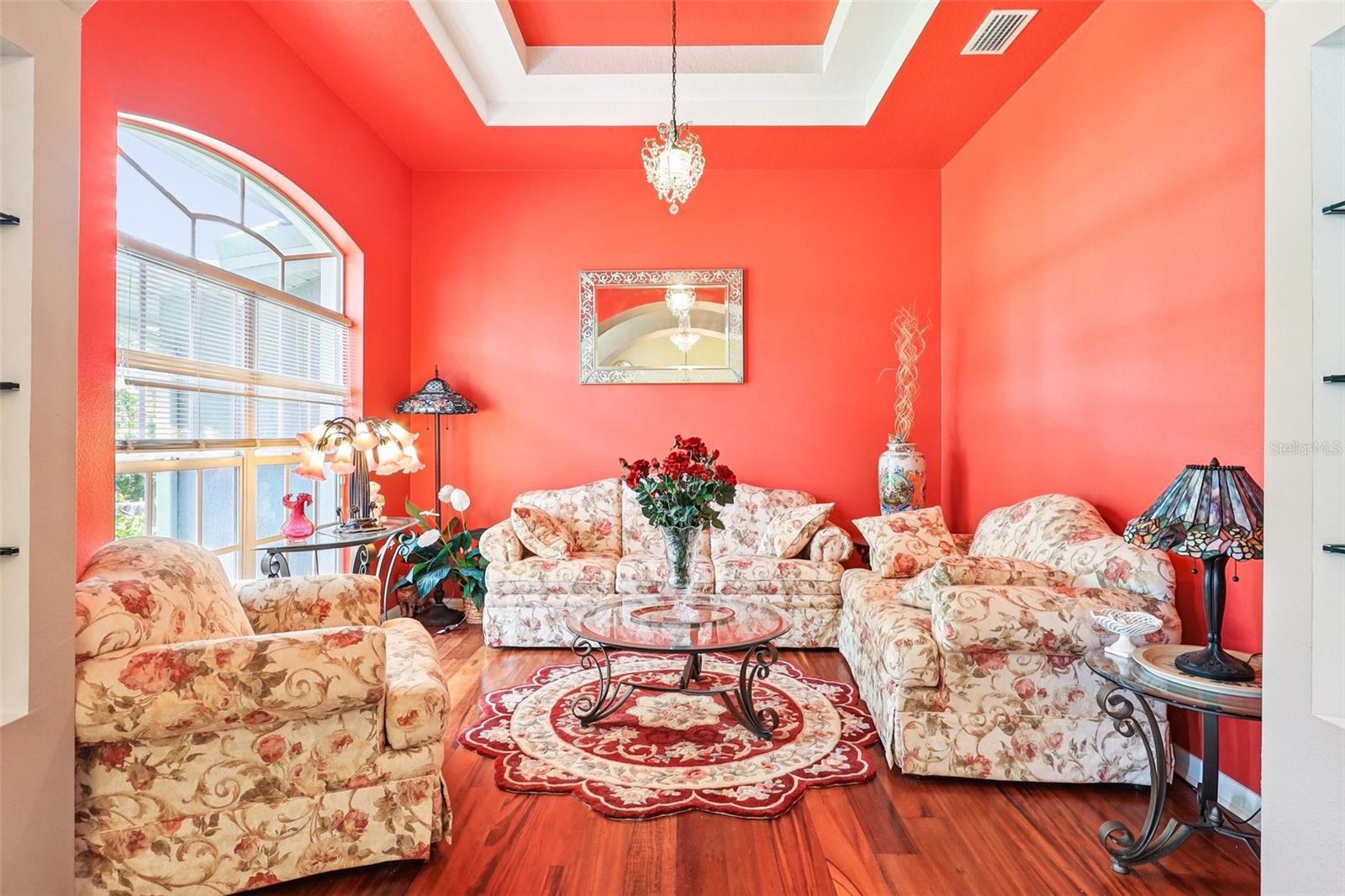 10537 SMOKIE CREEK LN