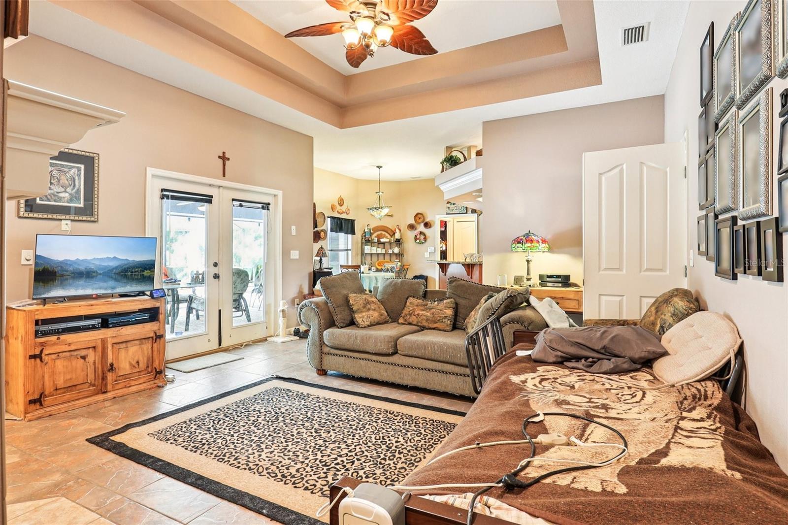 10537 SMOKIE CREEK LN