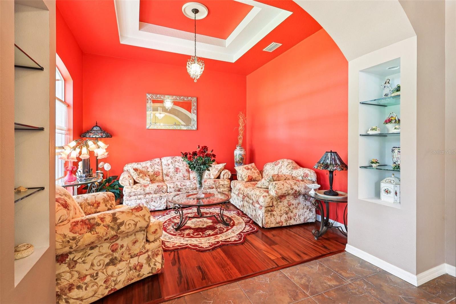 10537 SMOKIE CREEK LN