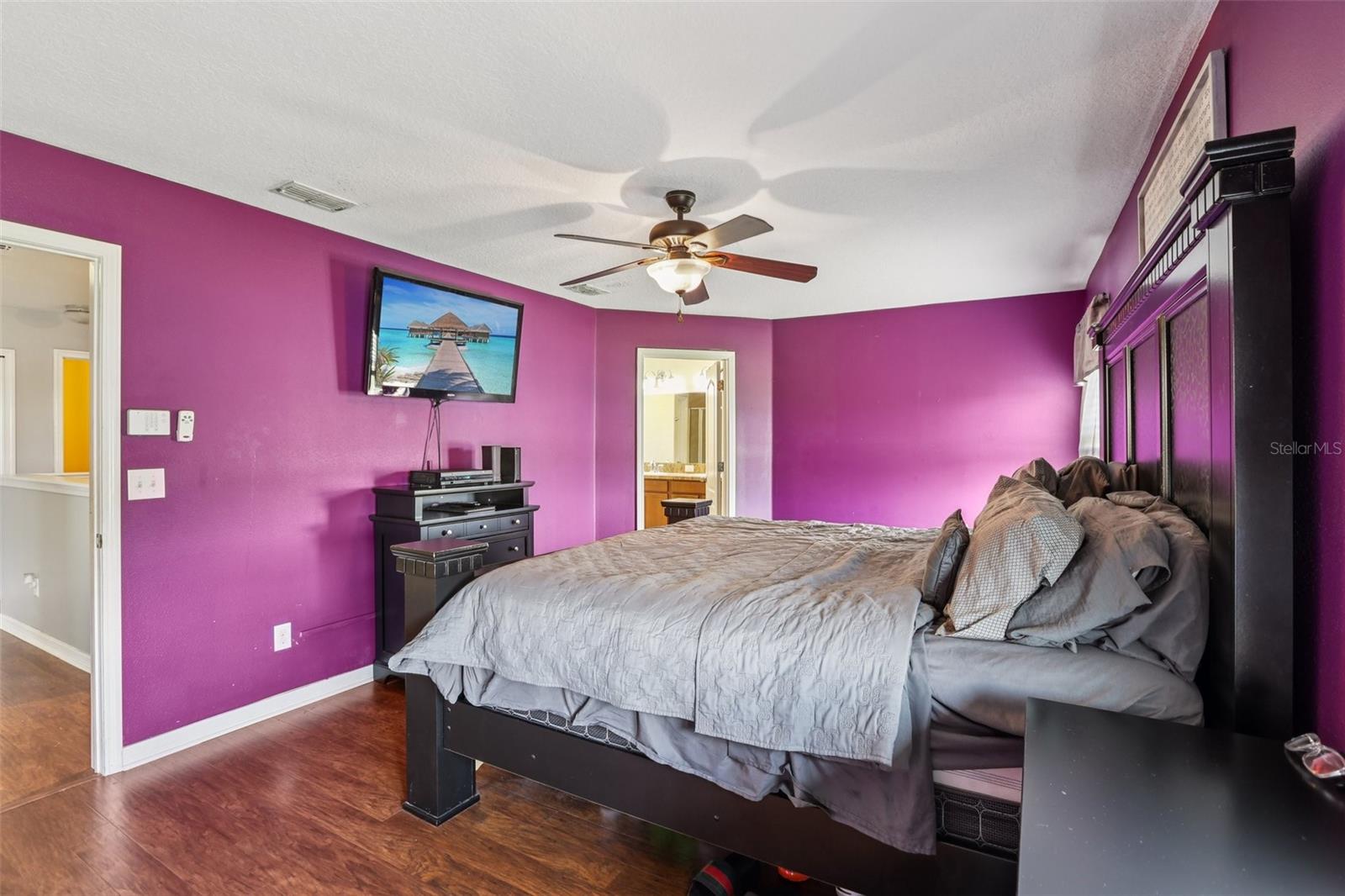 1811 PALM WARBLER LN