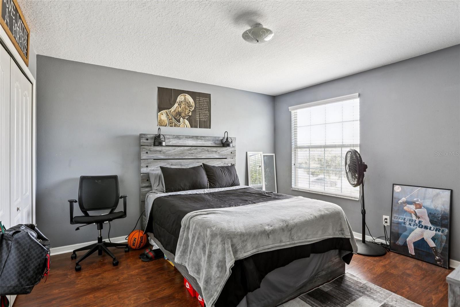 1811 PALM WARBLER LN