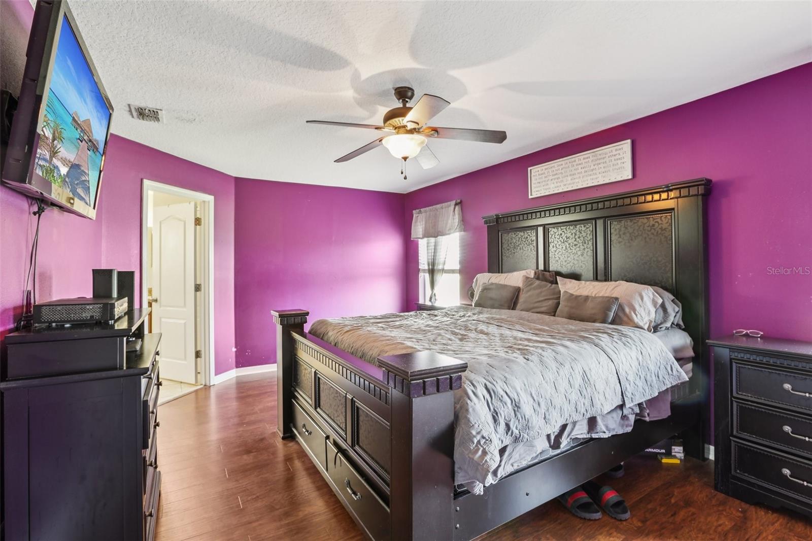 1811 PALM WARBLER LN