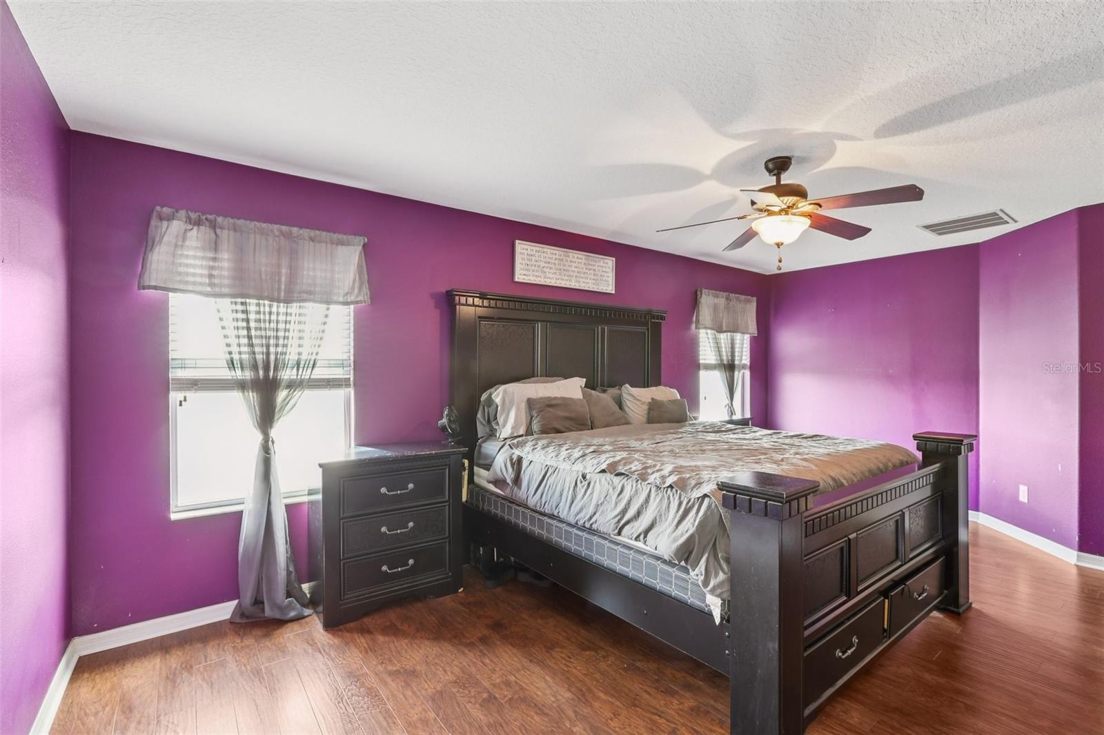 1811 PALM WARBLER LN