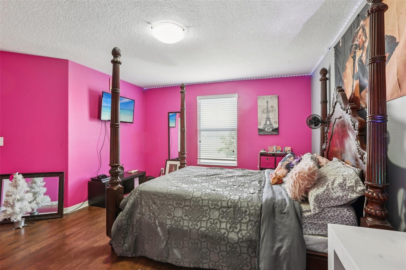 1811 PALM WARBLER LN