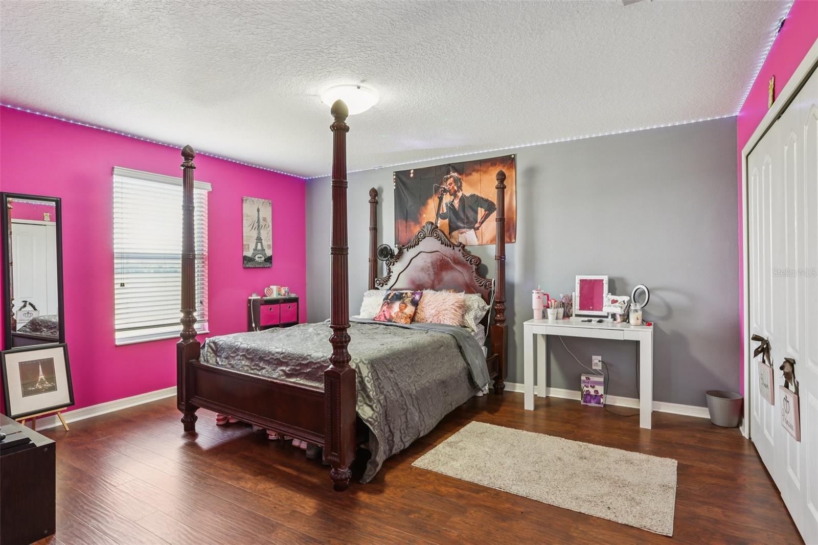 1811 PALM WARBLER LN