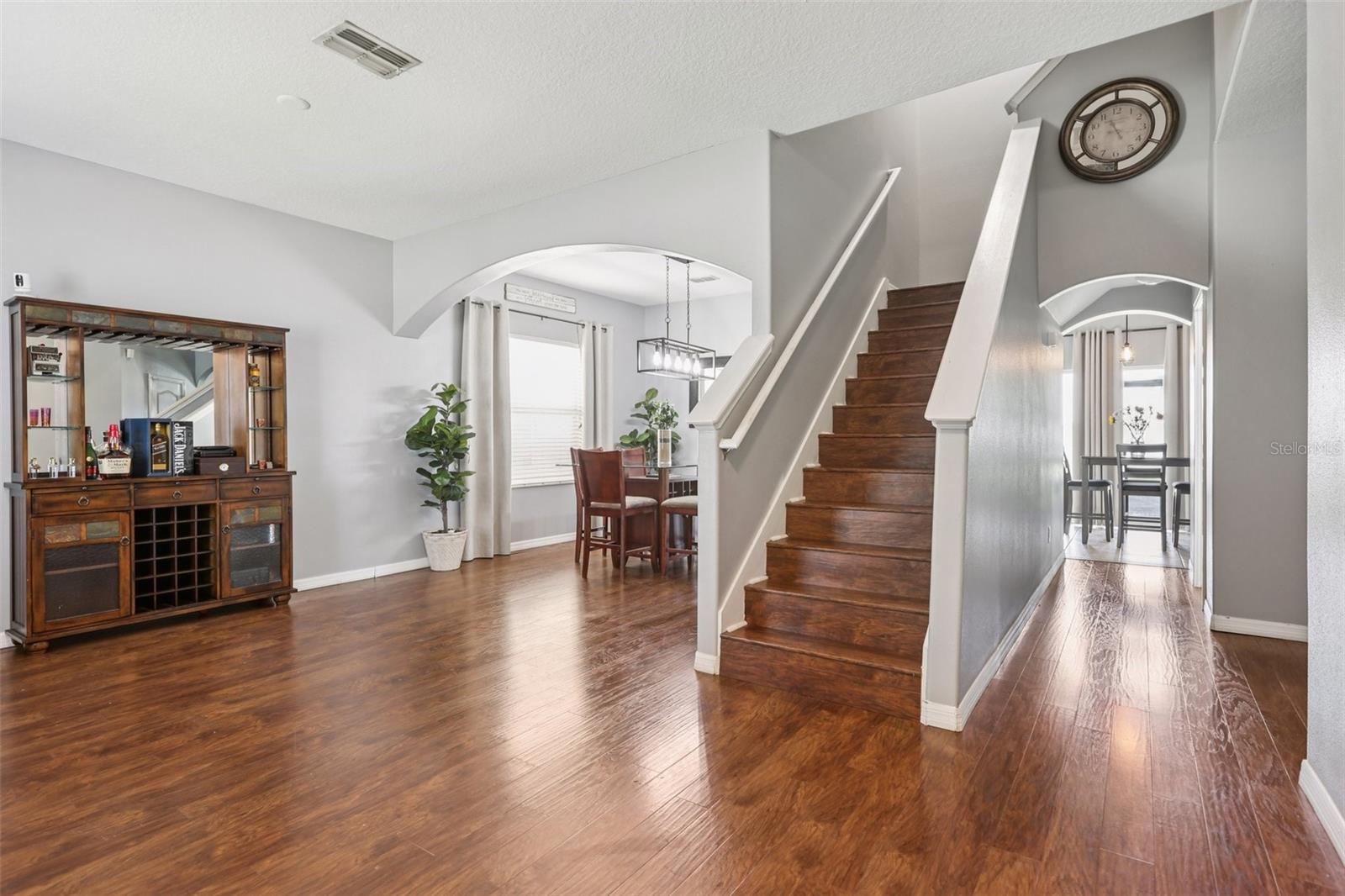 1811 PALM WARBLER LN