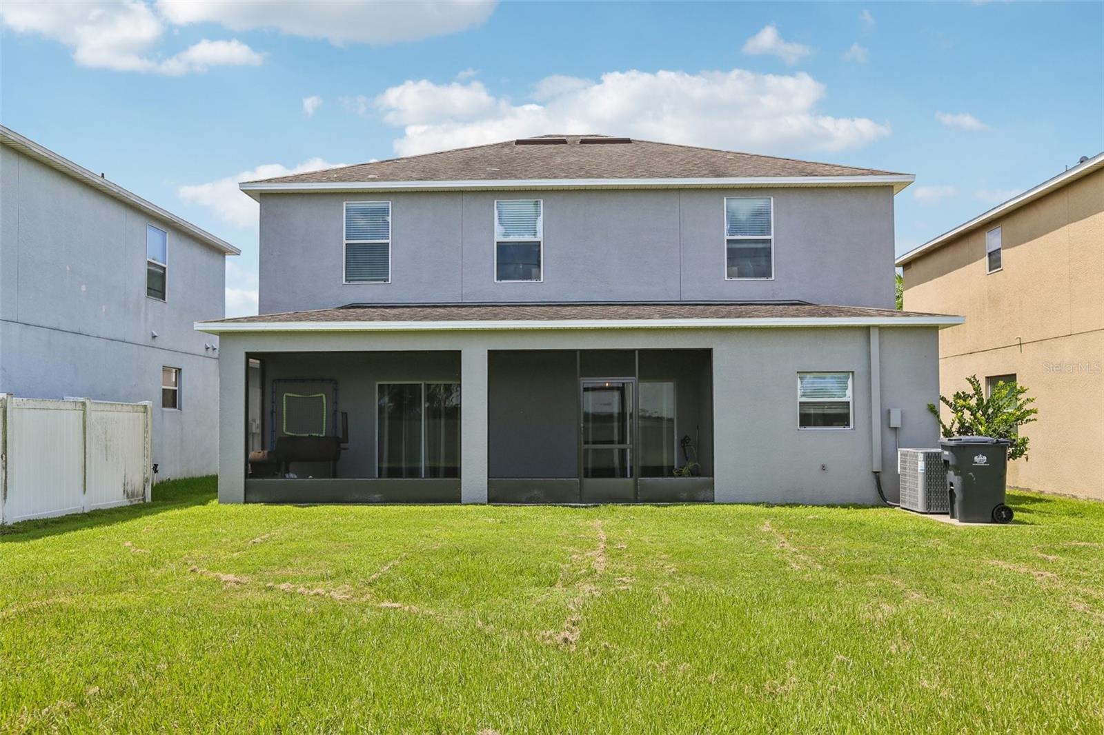 1811 PALM WARBLER LN