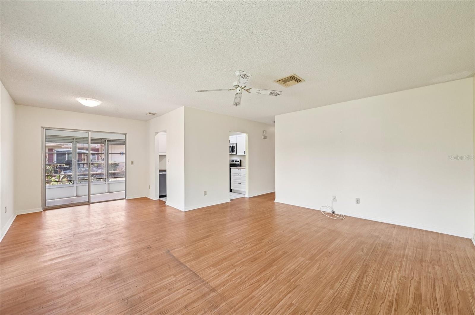 1908 CANTERBURY LN #25