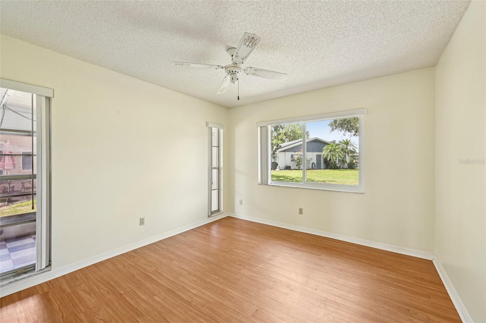 1908 CANTERBURY LN #25