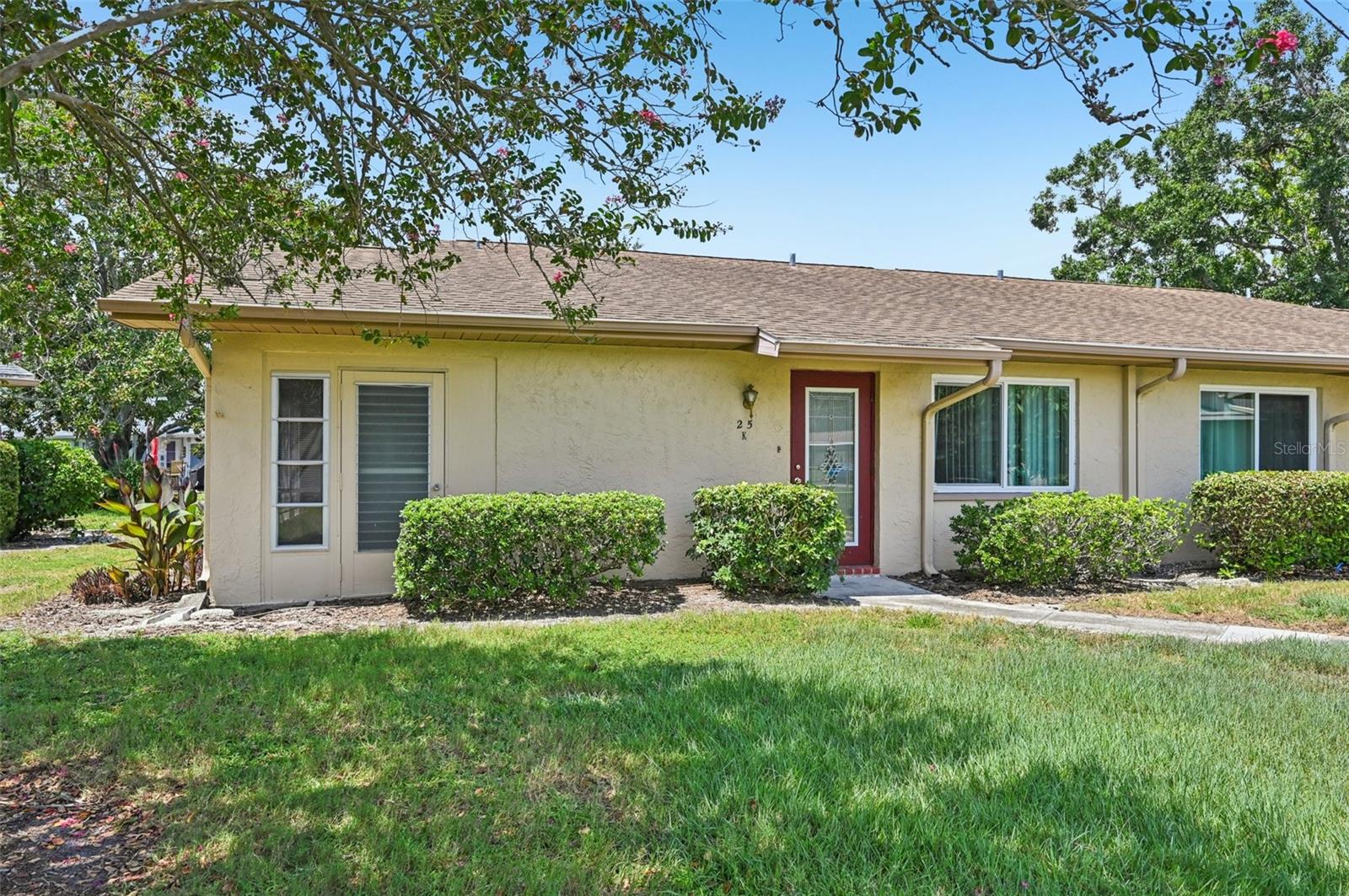 1908 CANTERBURY LN #25