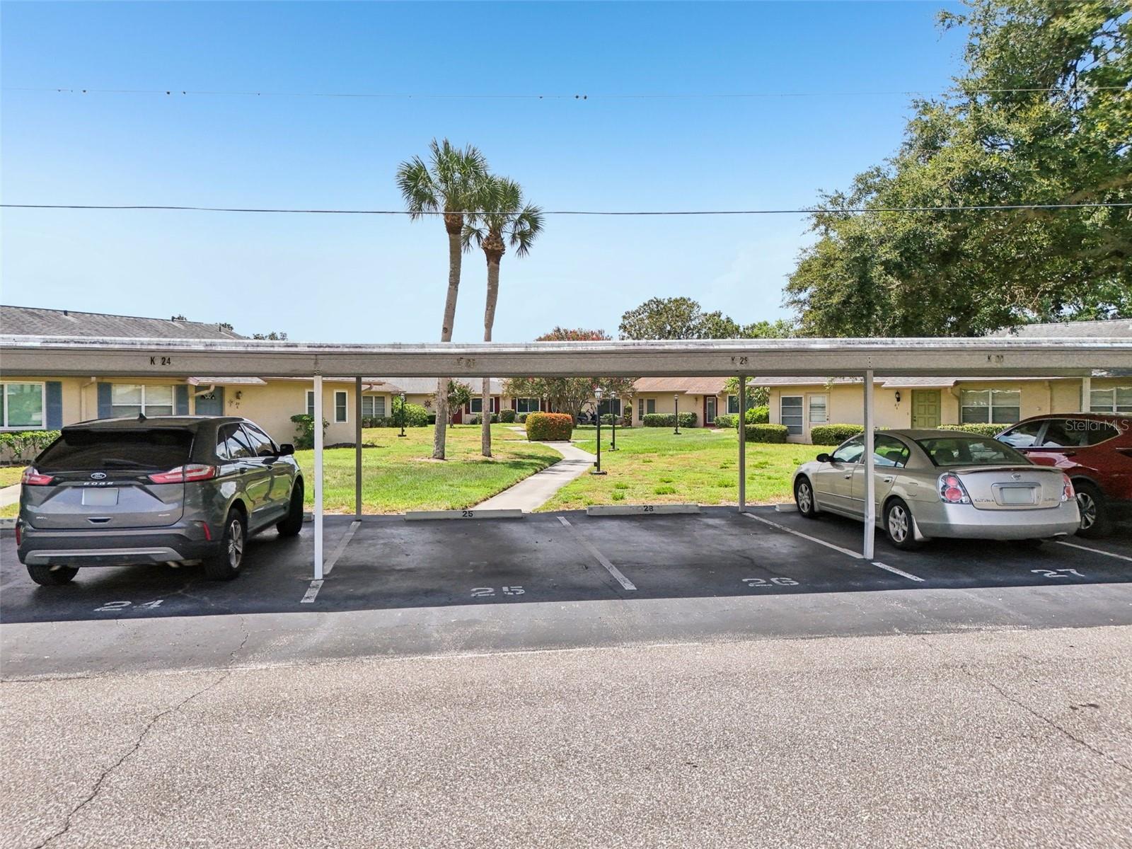 1908 CANTERBURY LN #25