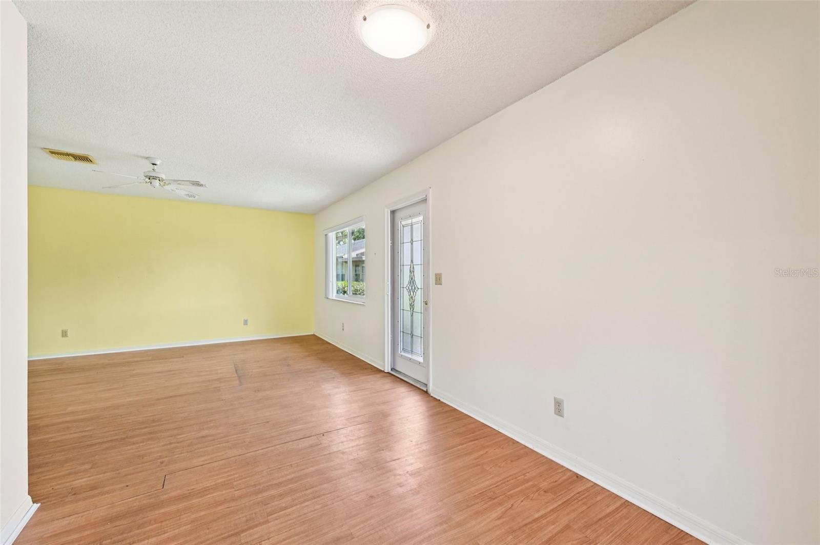 1908 CANTERBURY LN #25