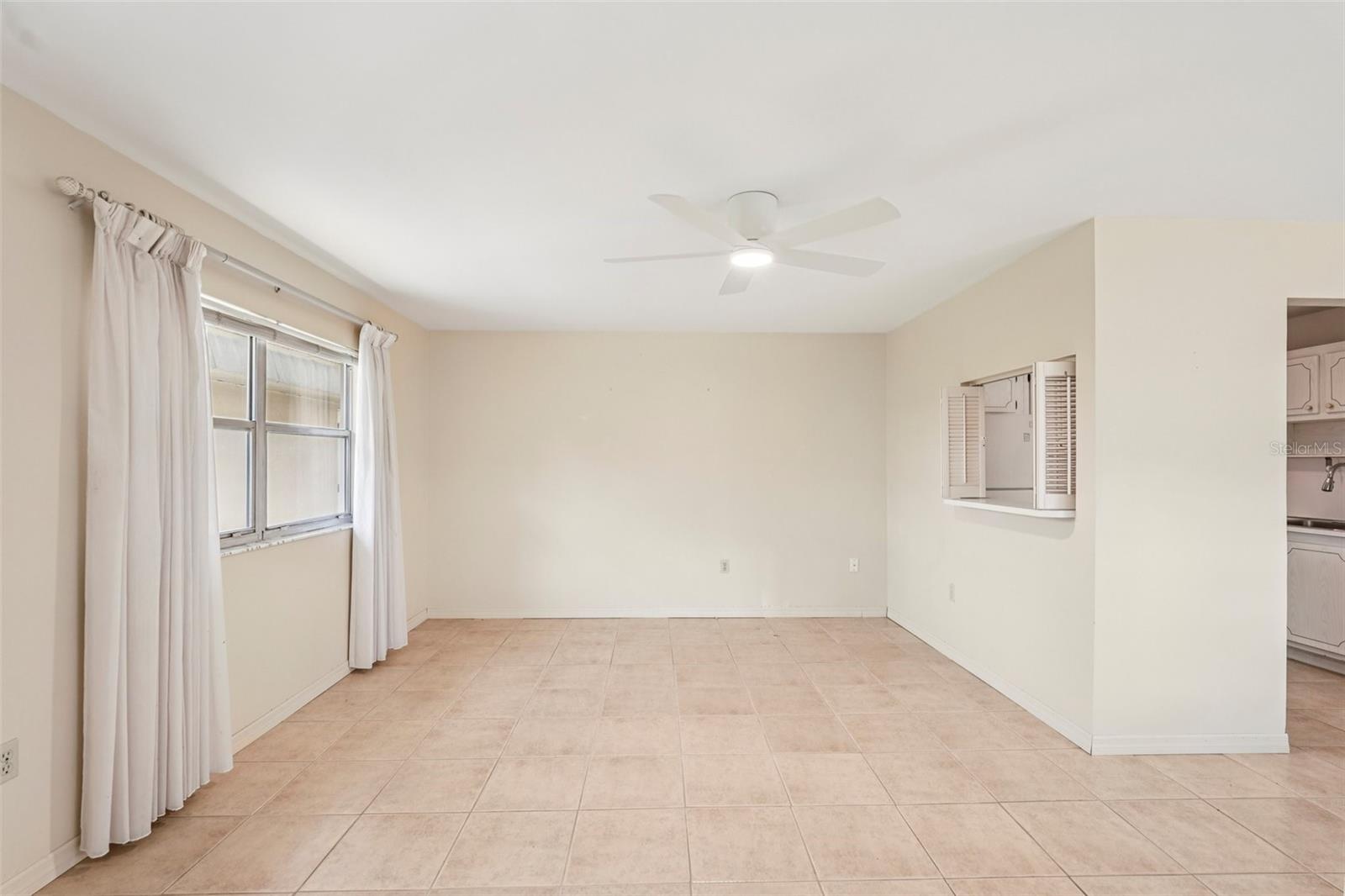 201 KINGS BLVD #19