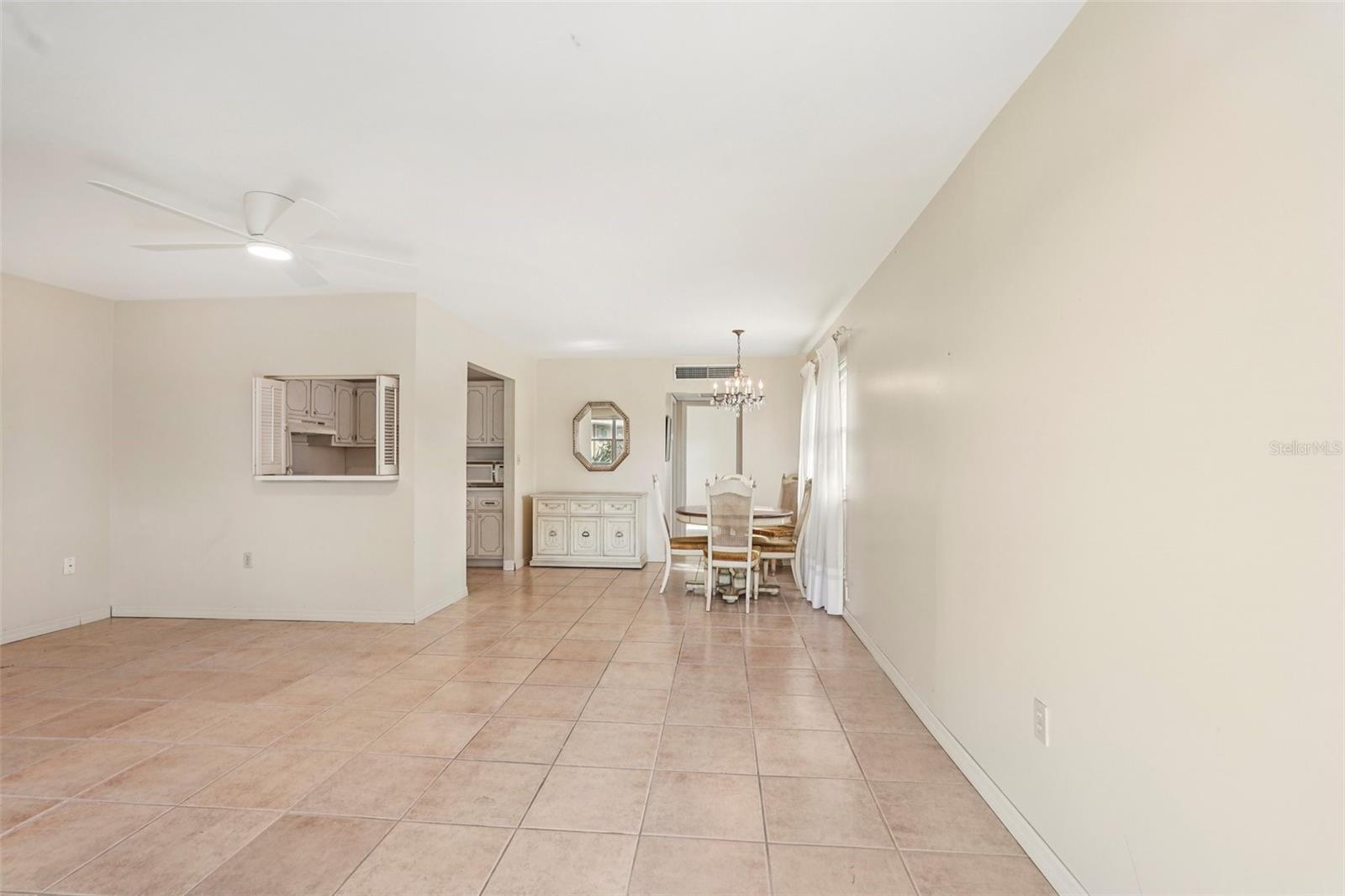 201 KINGS BLVD #19