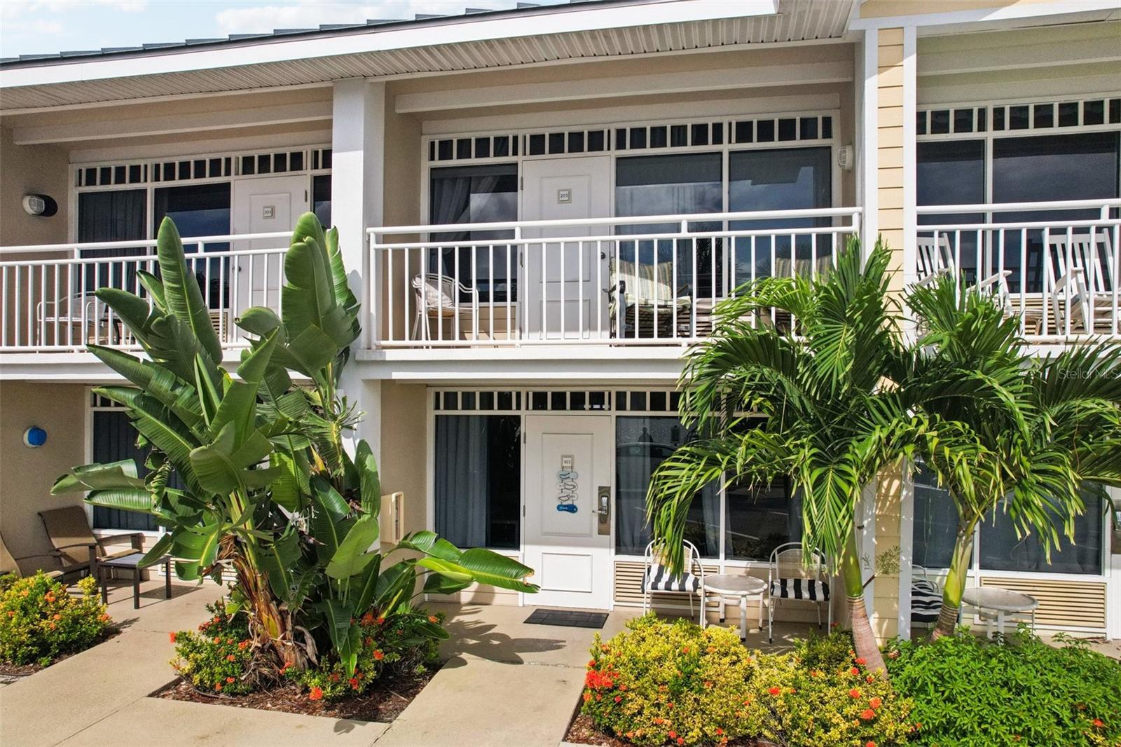 611 DESTINY DR