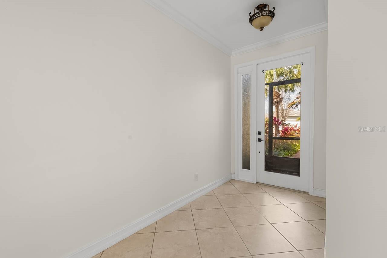 15820 AURORA LAKE CIR