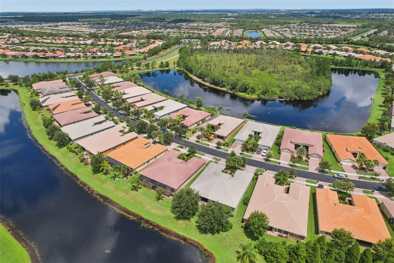 15820 AURORA LAKE CIR