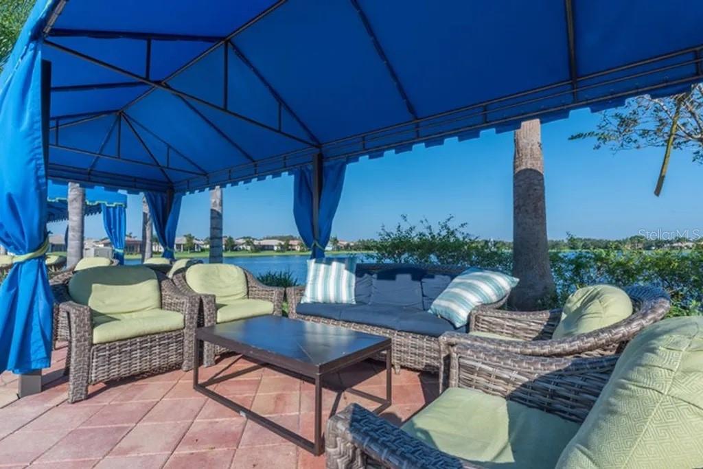 15820 AURORA LAKE CIR